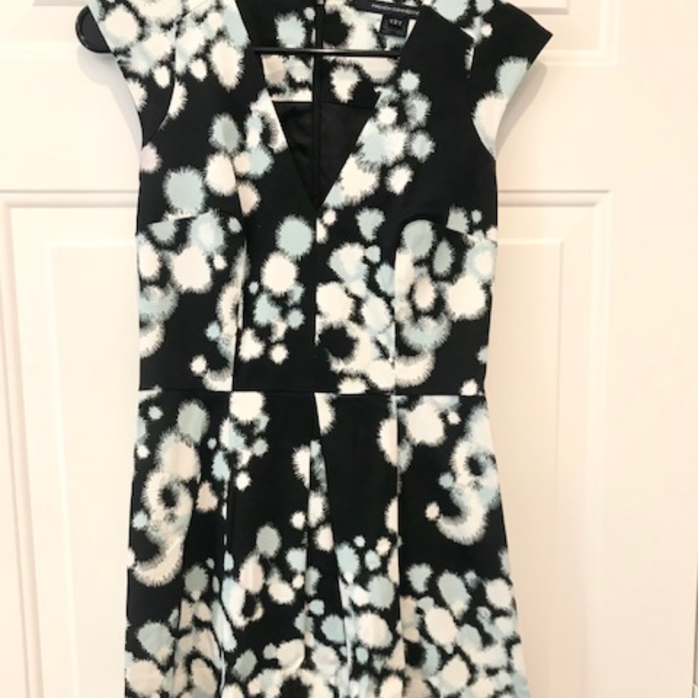 French Connection, Size 2